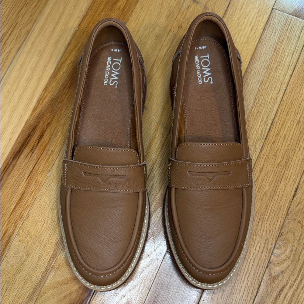 TOMS Women’s Cara Tan Leather Slip-On Loafers